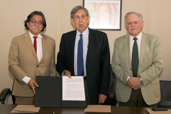 Agreement signed between PUEC-UNAM and the Coordination of International Affairs of the Mexico City´s Government